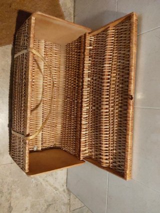 Baúl de mimbre vintage