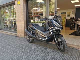 Zontes 368G Maxi Scooter Negra Nueva