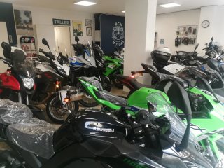Zontes 368G Maxi Scooter Negra Nueva