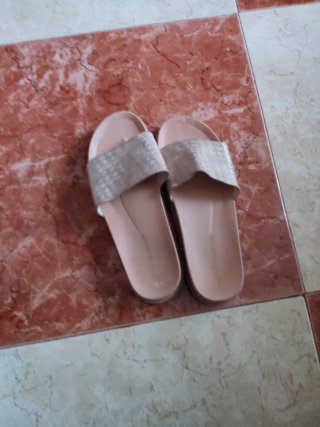 Sandalias rosas y plateadas talla 39
