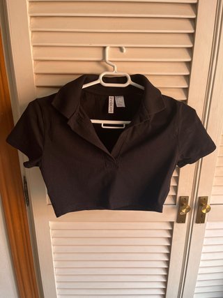 Top H&M negro corto