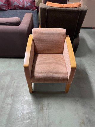 Butaca individual tela y madera