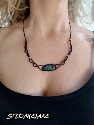 Girocollo in macrame con pietersite e argento 925