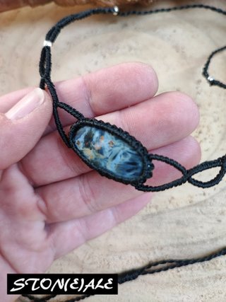 Girocollo in macrame con pietersite e argento 925