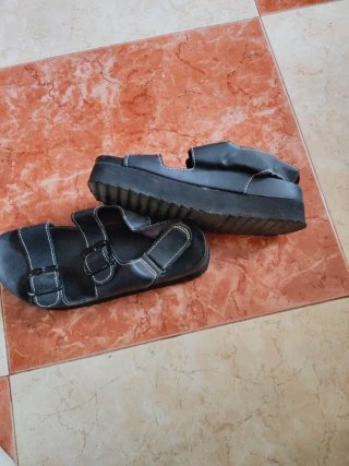 Sandalias negras talla 39