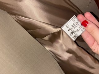Traje Cortefiel con chaleco beige