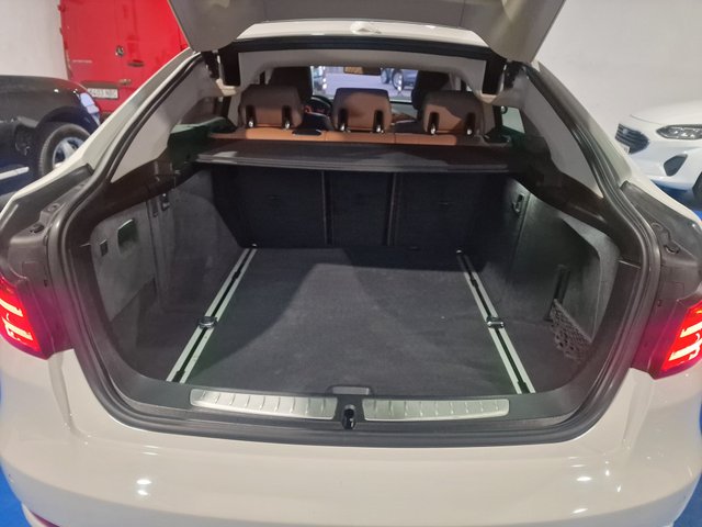 BMW Serie 3 318d Touring