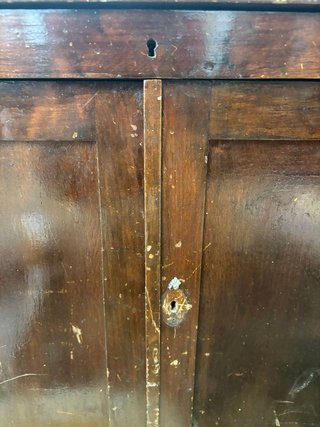 ANTIGUO INODORO DE MADERA