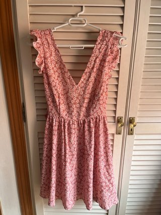 Vestido floral rosa y blanco