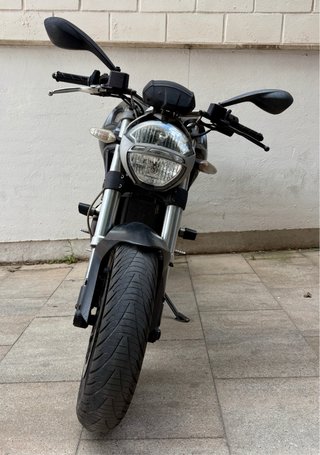 Ducati Monster 696+ Negra