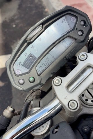 Ducati Monster 696+ Negra