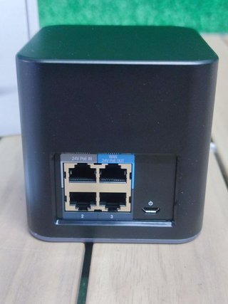 Ubiquiti airCube Punto de Acceso WiFi 300Mbps