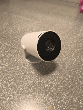 Proyector blanco y negro