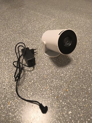 Proyector blanco y negro