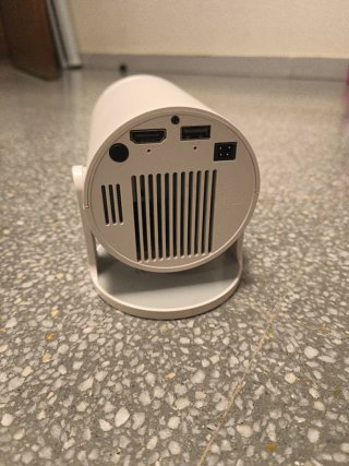 Proyector blanco y negro
