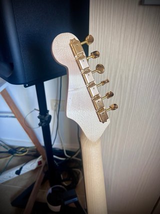 STRATOCASTER Dakota Red (Gold Ed.)