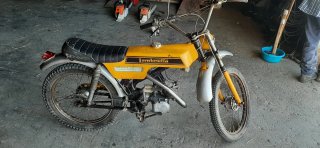 Lambretta Moped Plata/Amarillo Antigua