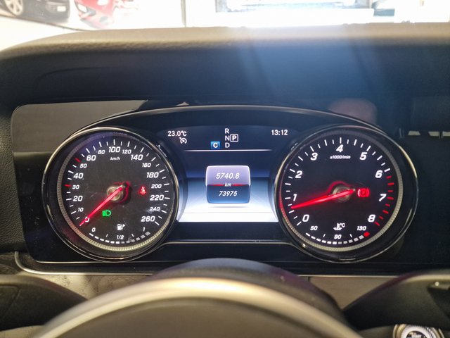 Mercedes-Benz Clase E E 200