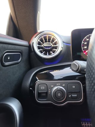 Mercedes-Benz CLA Mercedes Benz Cla CLA 250 e