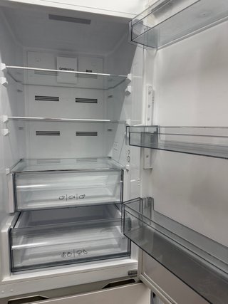 Frigorífico Sharp para reparar