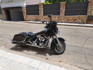Harley Davidson Negra - Moto Cruiser