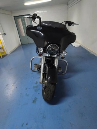 Harley Davidson Negra - Moto Cruiser