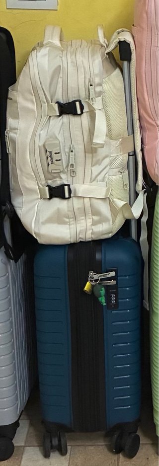 Mochila beige importada