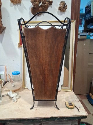 Paragüero forja y madera con flor