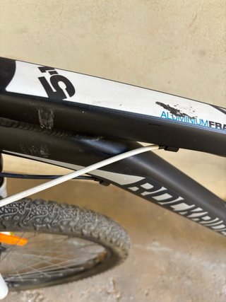 Bicicleta Montaña Rockrider Negra y Blanca