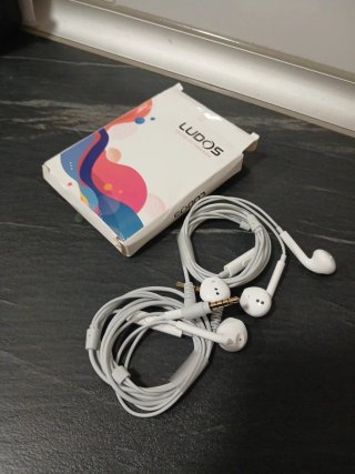 Auriculares LUDOS Blancos