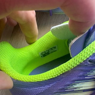 Botas de fútbol F50 adidas, talla 34