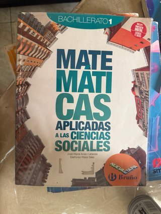 Matemáticas Aplicadas a las Ciencias Sociales 1...