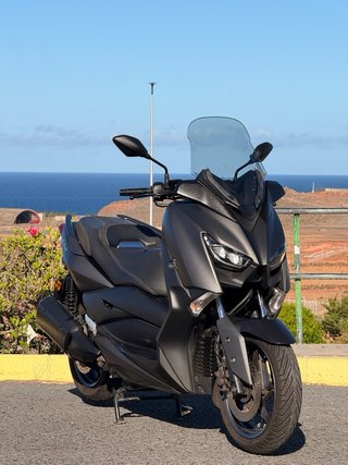 Yamaha XMAX 300 Negra