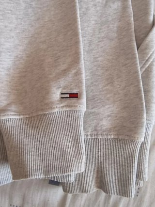 Sudadera Tommy Jeans Gris y Roja