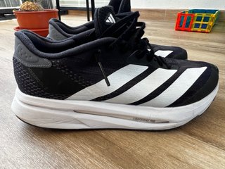 Zapatillas Adidas Adizero SL2 Negras Blancas.