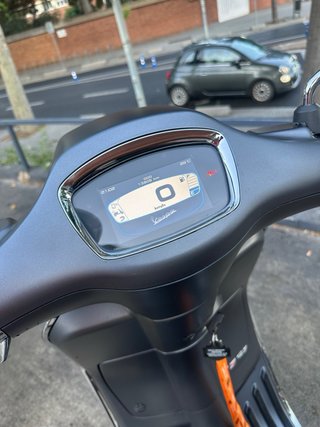 Vespa Sprint S 125 Gris