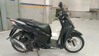 Honda SH 125i Negra