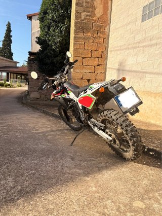 Husqvarna 450 FE Enduro Moto