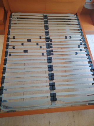 Somier de láminas madera y metal