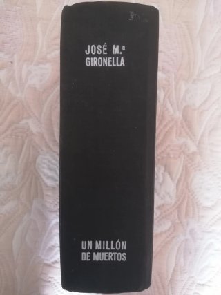 Un Millón de Muertos y Los Cipreses Creen en Dios