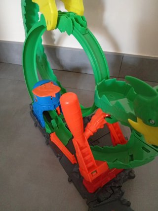 Pista Hot Wheels Dragón