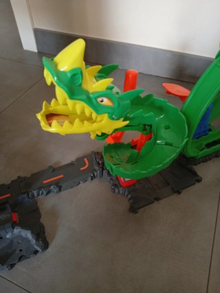 Pista Hot Wheels Dragón