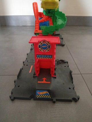 Pista Hot Wheels Dragón