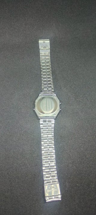 Reloj Estilo Casio Acero Digital WR Alarma Crono