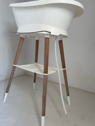 Bañera bebé Bebejou blanca y madera