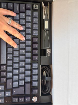 Teclado mecánico gaming Corsair K65 Plus Wireless
