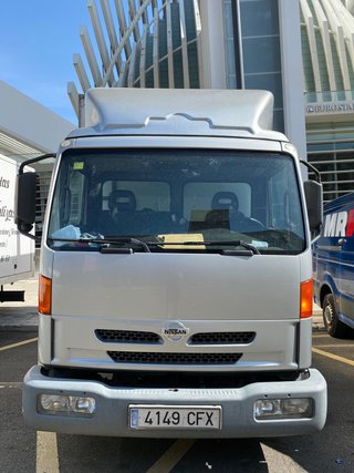 Nissan Atleon 120 Caja Cerrada – Año 2003