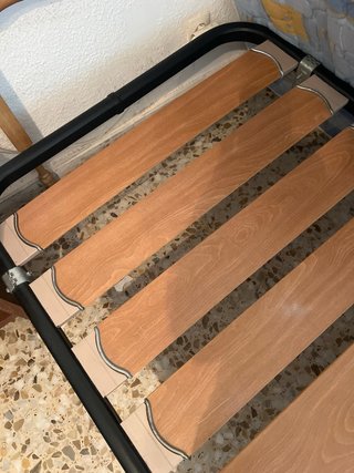 Somier de lamas Medidas 90 x 190  altura 30cm.URGE
