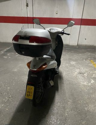 Moto Peugeot Looxor 2004