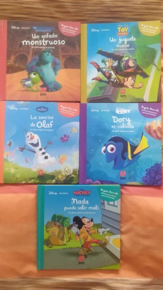 Un juguete nuevo. Y otros de Disney emociones.